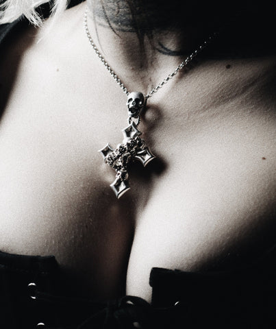 Catacomb Halo Cross Saint Terror 